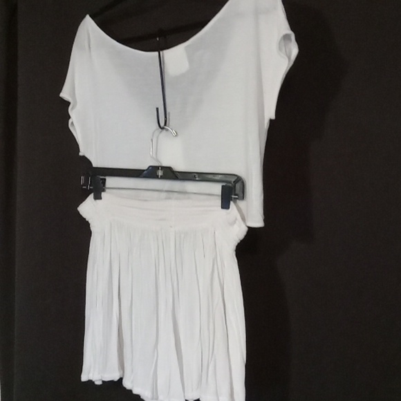 Short set - Picture 3 of 9